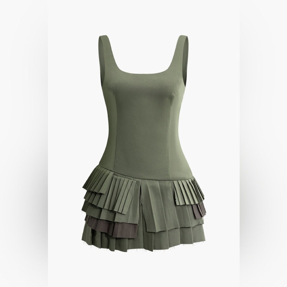 Pleated Hem Slip Mini Dress 👗